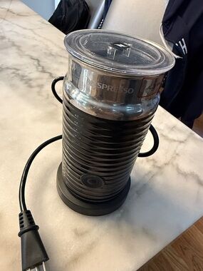 Nespresso Milk Frother in Black with Clear Lid